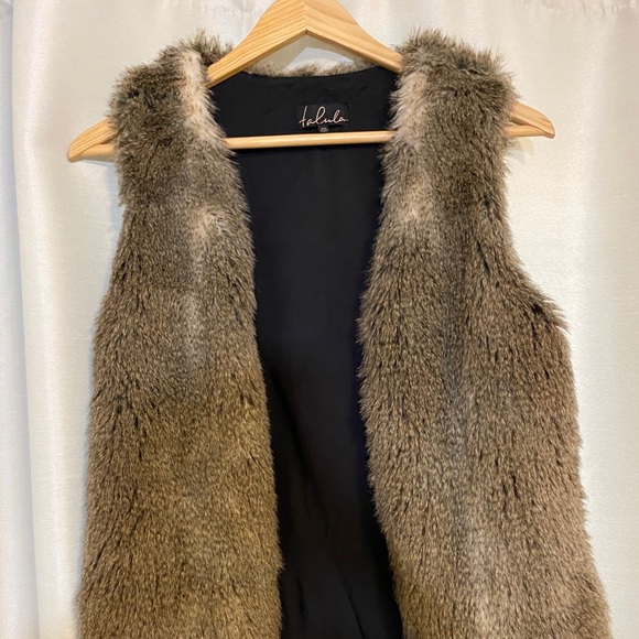 Talula Park Slope Vest - Picture 2 of 6